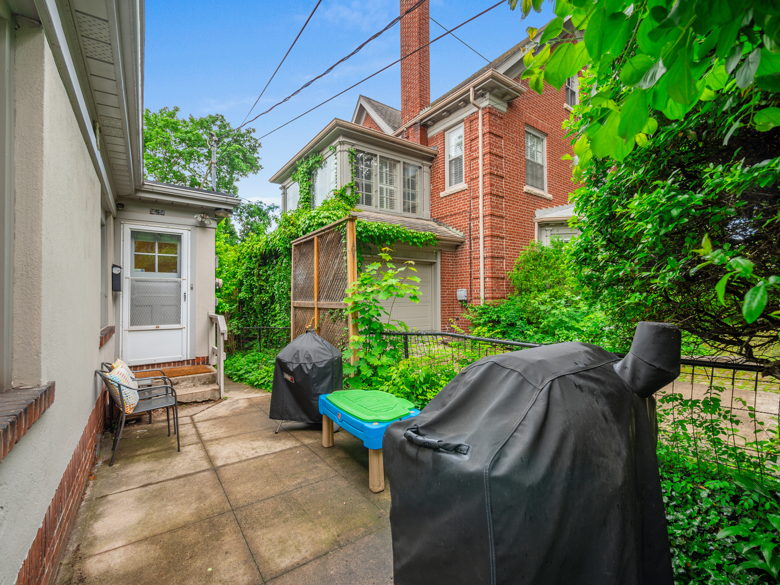 183 Chedoke Avenue - Exclusive Listing