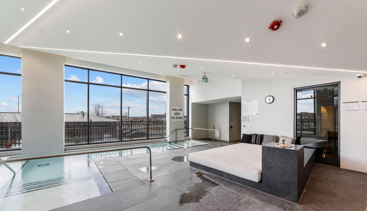 Luxury Condo 339-2450 Old Bronte Road