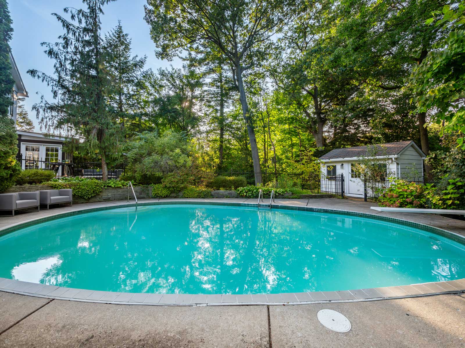 1213 Greenoaks Dr Stunning property in the heart of Lorne Park's  SOLD