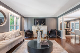 1213 Greenoaks Dr Stunning property in the heart of Lorne Park's  SOLD