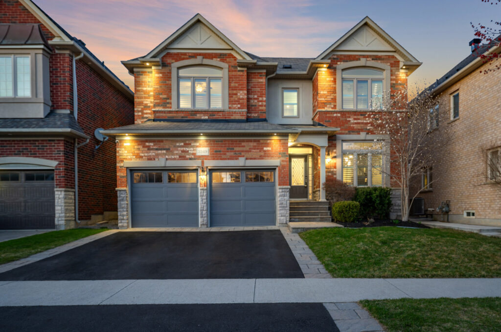 3349 Cline Street, Burlington, Ontario L7M 0J9
