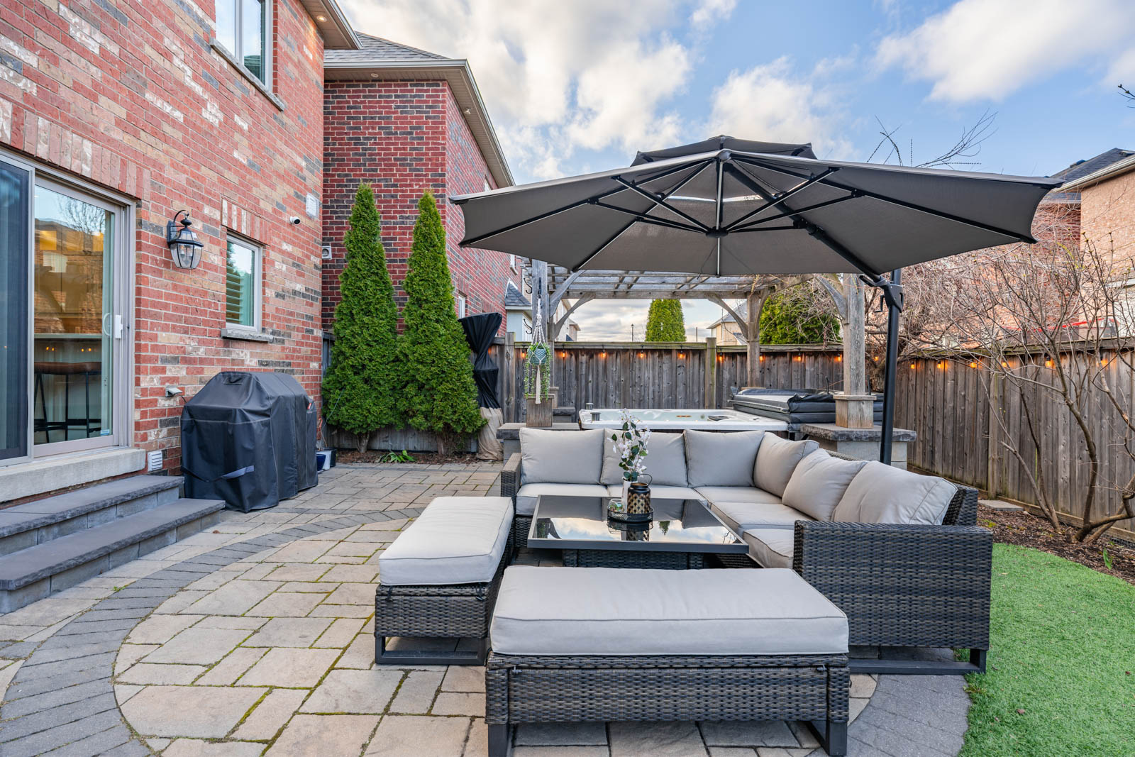 3349 Cline Street, Burlington, Ontario L7M 0J9
