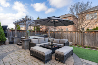 3349 Cline Street, Burlington, Ontario L7M 0J9