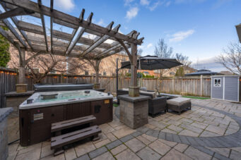 3349 Cline Street, Burlington, Ontario L7M 0J9
