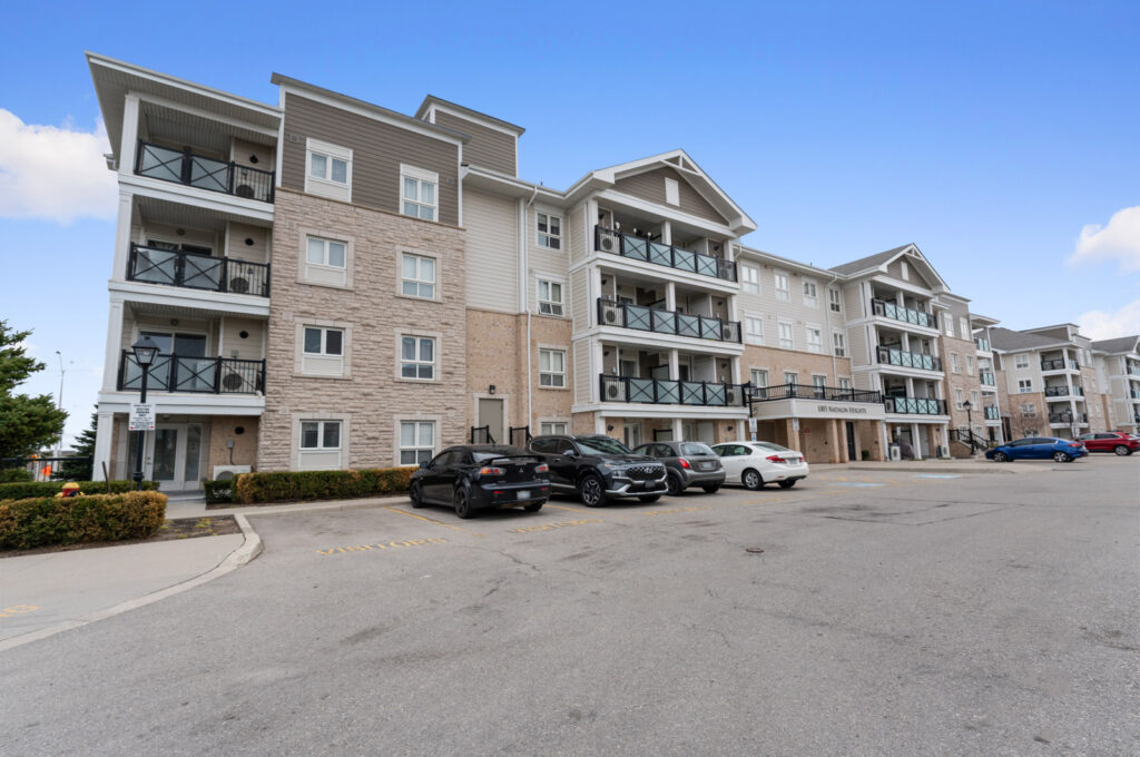 208-1005 Nadalin Heights